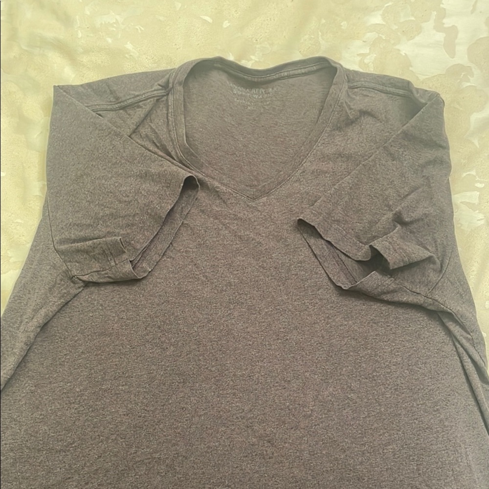 Banana Republic XL V-Neck